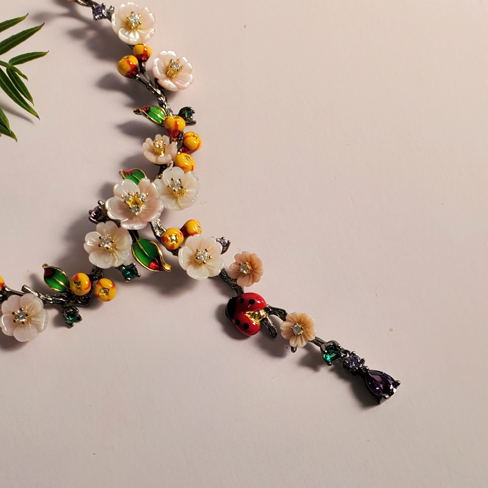 Spring Flower Necklaces - penelope-it.com